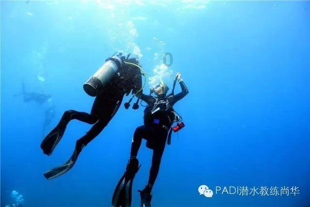 许昌口腔医院看牙贵吗